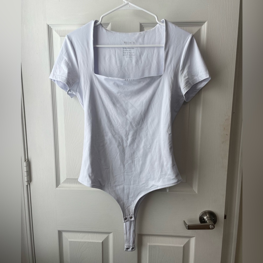 ReoRia size 8 White One-Piece!